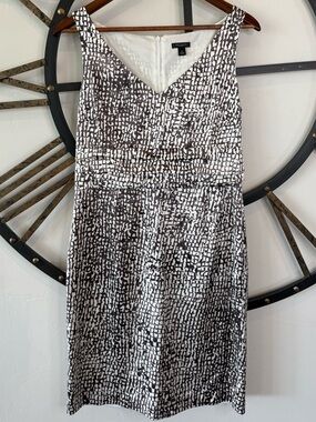 Ann Taylor Black and White V-Neck Silk Midi Dress